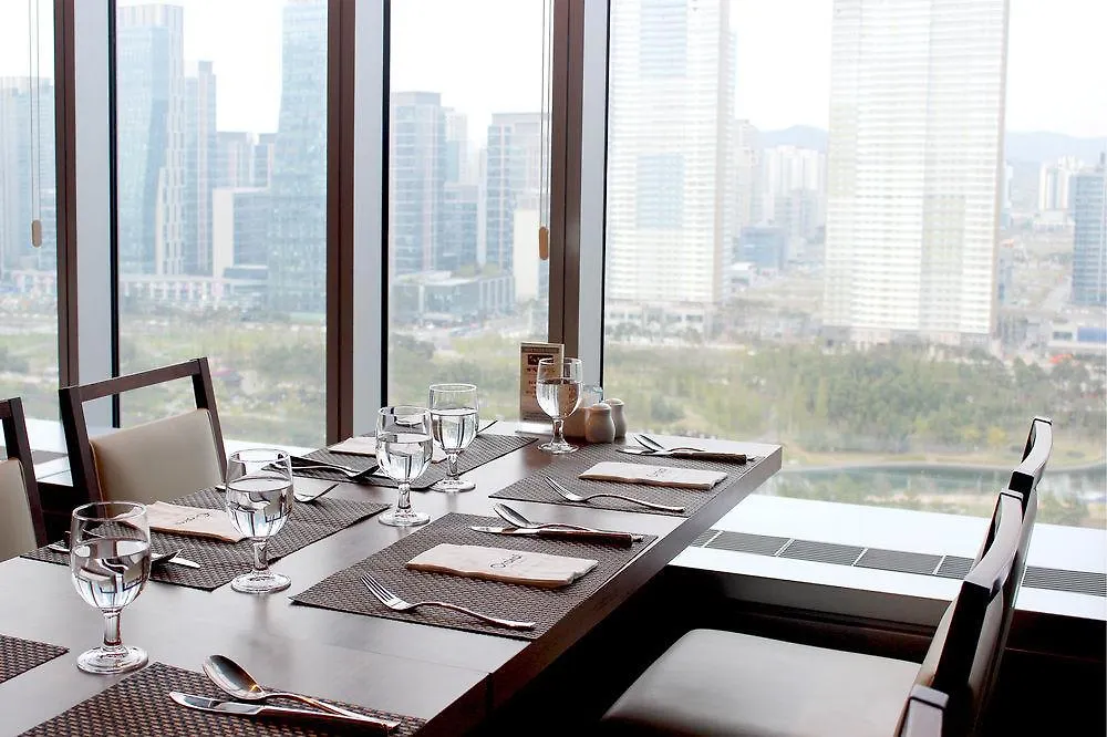 Orakai Songdo Park Hotel Incheon
