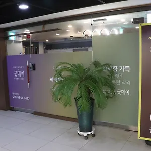 キャンプ場 Goodday Jjimjilbang