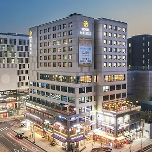 梅非里斯酒店 酒店