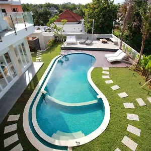 vanilla-suite-jimbaran.hotelsseminyak.net/