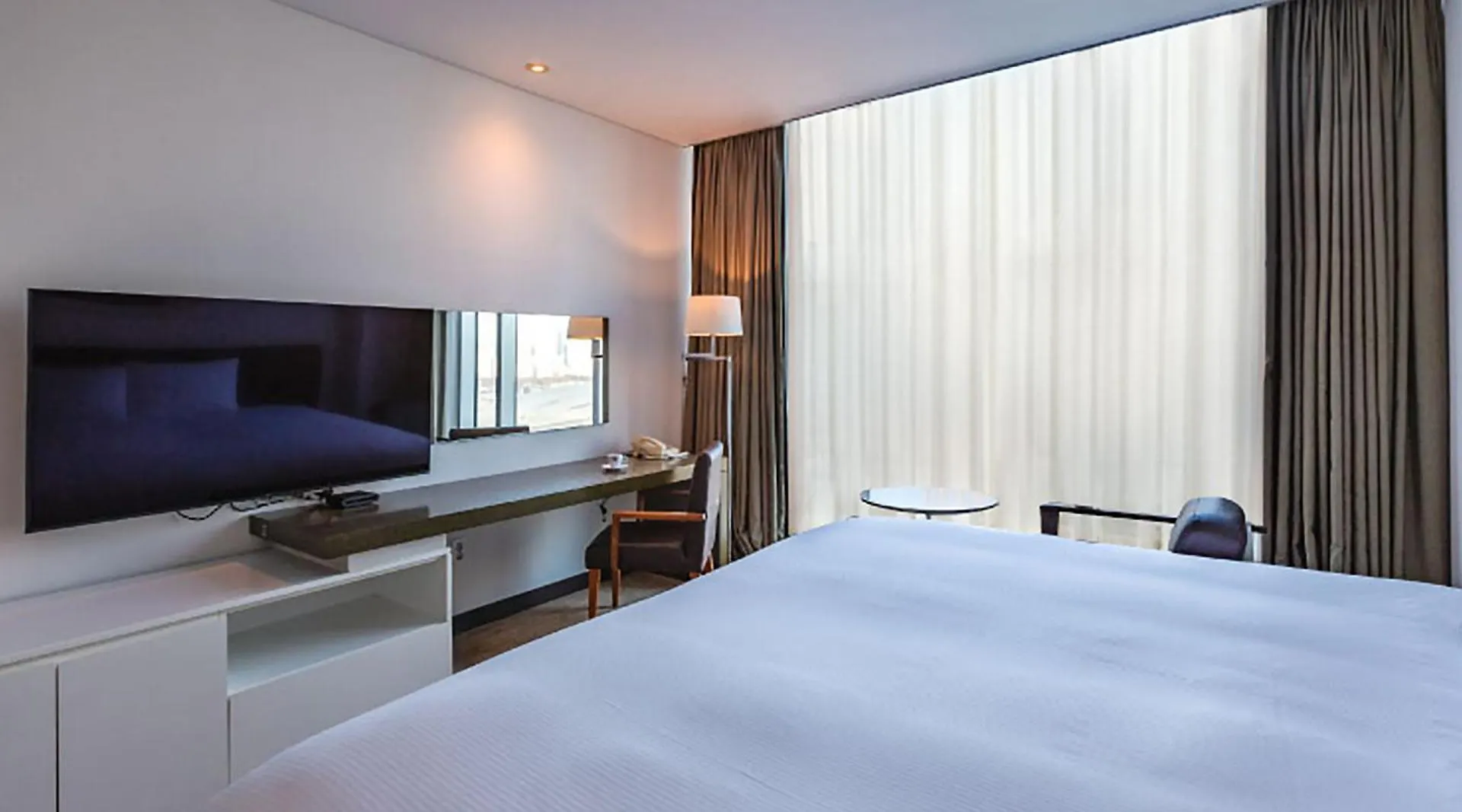 Orakai Songdo Park Hotel, BW Premier Collection Incheon 4*,