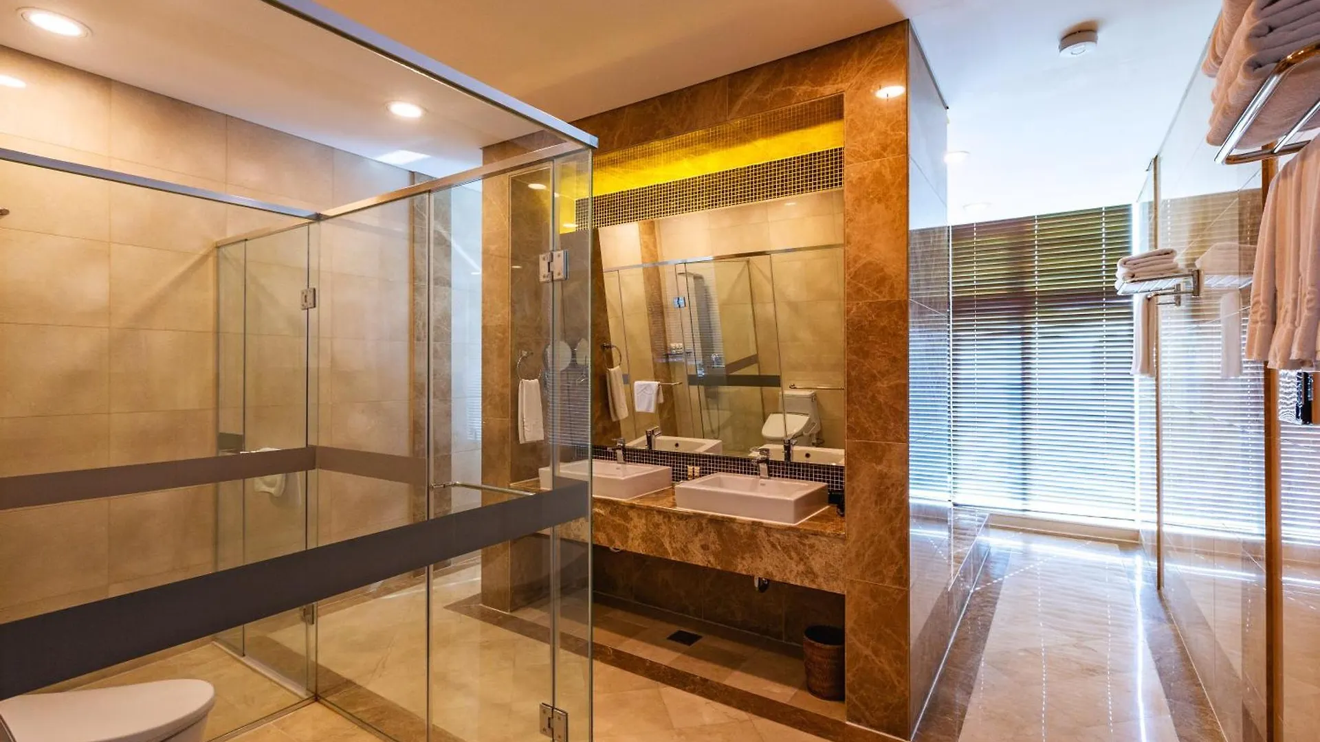 Orakai Songdo Park Hotel, BW Premier Collection インチョン広域市 4*,